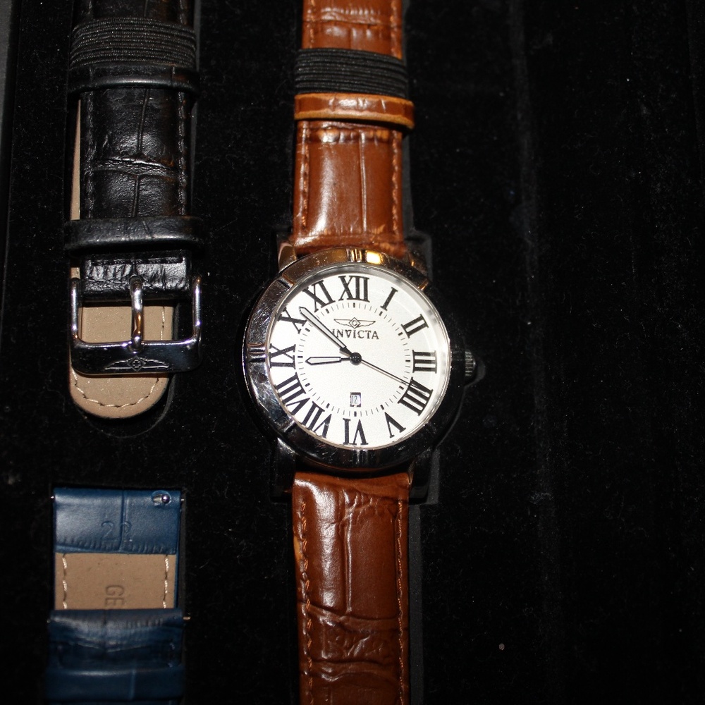 Invicta Special Edition Watch, 3 bands, Wood Case